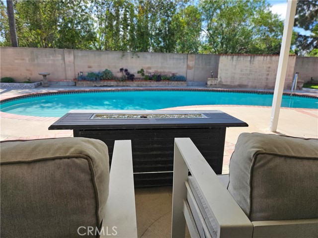 Detail Gallery Image 26 of 26 For 17530 Tuba St, Northridge,  CA 91325 - 4 Beds | 2/1 Baths