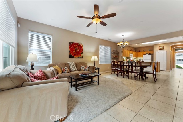 Detail Gallery Image 9 of 28 For 24089 Watercress Dr, Corona,  CA 92883 - 2 Beds | 2 Baths