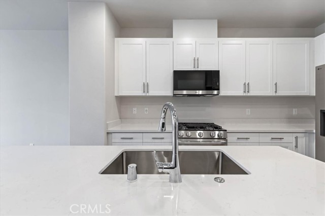 Detail Gallery Image 7 of 9 For 9815 Crossbay Loop #1004,  Jurupa Valley,  CA 92509 - 2 Beds | 2/1 Baths