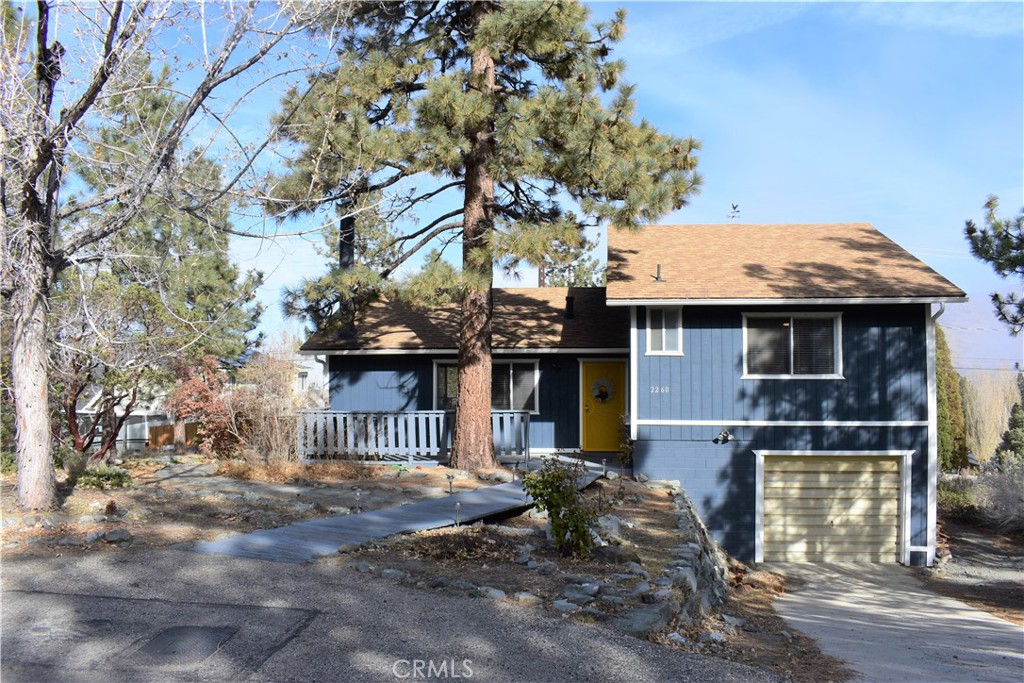 2260 Lausanne Drive, Wrightwood, CA 92397