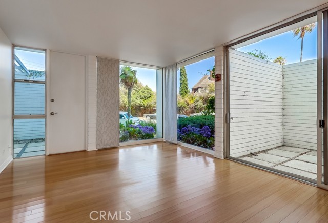 Detail Gallery Image 37 of 75 For 2999 E Ocean Bld, Long Beach,  CA 90803 - – Beds | – Baths