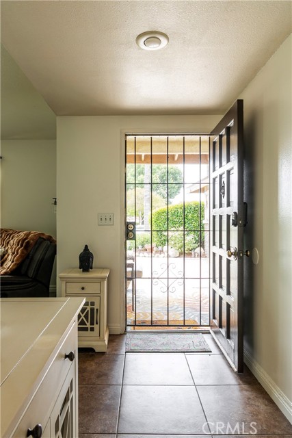 Detail Gallery Image 6 of 40 For 19264 Casmalia St, Rialto,  CA 92377 - 3 Beds | 2 Baths