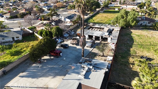 Detail Gallery Image 3 of 11 For 1918 E Oakland, Hemet,  CA 92544 - 2 Beds | 3 Baths