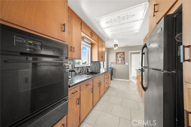 1258 Holly Lane, Calimesa CA: https://media.crmls.org/medias/fec5059c-5c8d-4d62-92d3-03fe7a95c010.jpg