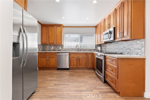 Detail Gallery Image 22 of 38 For 766 N Alexandria, Los Angeles,  CA 90029 - 3 Beds | 2 Baths