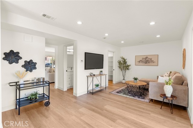 21292 Bulkhead Circle, Huntington Beach CA: https://media.crmls.org/medias/fec67d7f-0855-42f7-a6fb-88593926d168.jpg