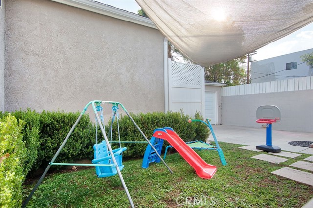 Detail Gallery Image 34 of 36 For 4856 Riverton Ave, North Hollywood,  CA 91601 - 2 Beds | 2 Baths