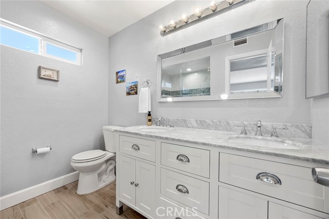 Image 14 of 43 For 17776 Buena Vista Avenue