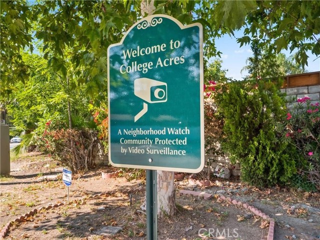 5702 Lubao Avenue, Woodland Hills CA: https://media.crmls.org/medias/fec771a0-f485-4798-9333-70570622381c.jpg