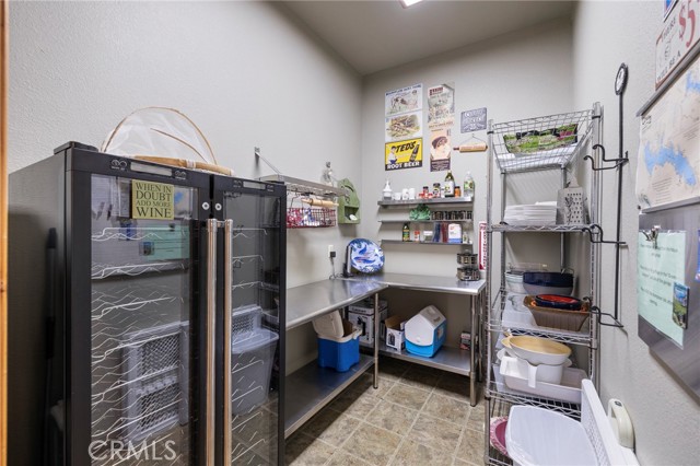 39828 Granite Ridge Lane, Bass Lake CA: https://media.crmls.org/medias/fec78547-9a71-4a1d-a2a9-f5619b8ec2d0.jpg