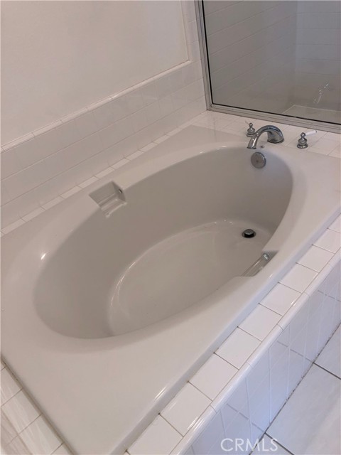 Detail Gallery Image 33 of 53 For 6267 Surfpoint Cir, Huntington Beach,  CA 92648 - 3 Beds | 2/1 Baths