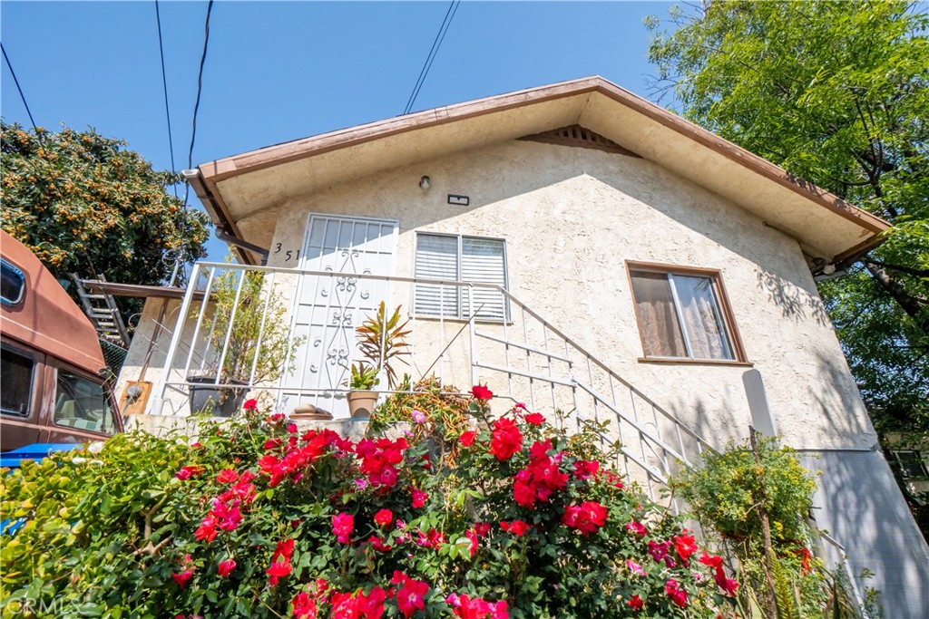 351 Vista Place, Los Angeles, CA 90042