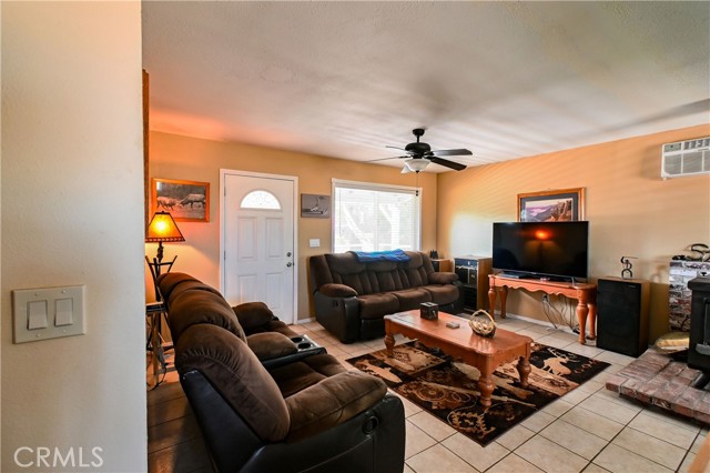 Detail Gallery Image 9 of 27 For 6252 County Road 9, Orland,  CA 95963 - 3 Beds | 1 Baths