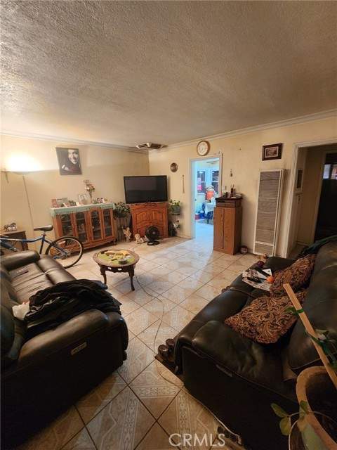 Detail Gallery Image 4 of 8 For 238 Pictorial St, Palmdale,  CA 93550 - 2 Beds | 1 Baths