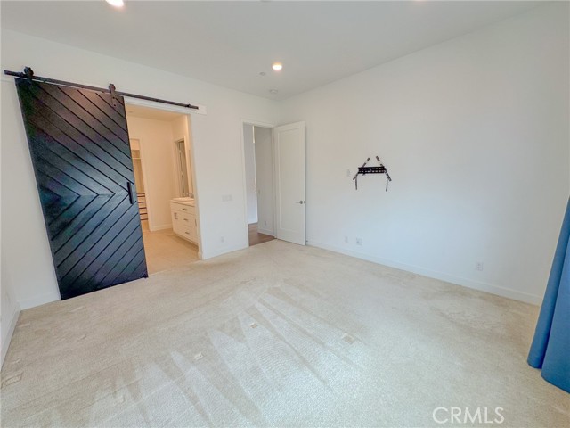 178 Waypoint, Tustin CA: https://media.crmls.org/medias/fec8b68b-bf83-4f29-81af-ee42f02a3182.jpg