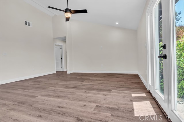 Detail Gallery Image 16 of 45 For 12524 Chanute St, Pacoima,  CA 91331 - 3 Beds | 3 Baths