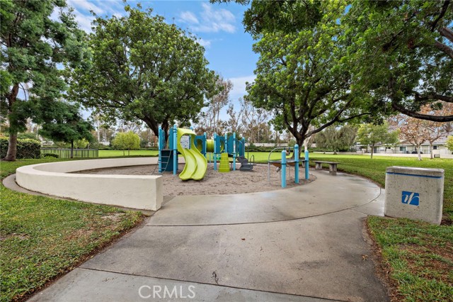 Detail Gallery Image 34 of 37 For 6 Fieldflower, Irvine,  CA 92614 - 3 Beds | 2/1 Baths