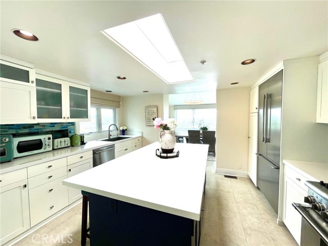 24448 Alta Vista Drive, Dana Point CA: https://media.crmls.org/medias/fec9a430-bd01-4568-ae7f-868be5786285.jpg