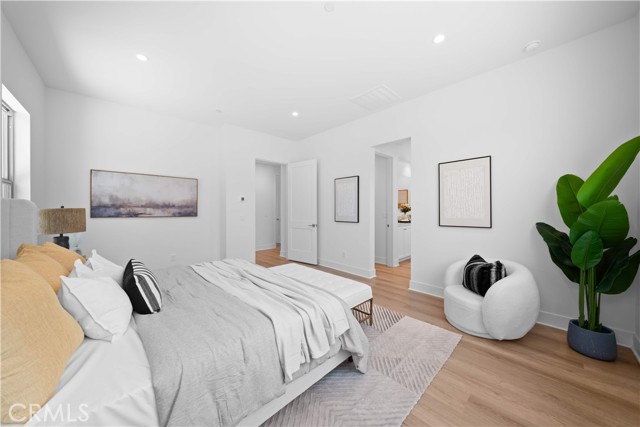 114 eversedge, Irvine CA: https://media.crmls.org/medias/fecb1427-7607-41ea-b43e-ebba2b27325b.jpg