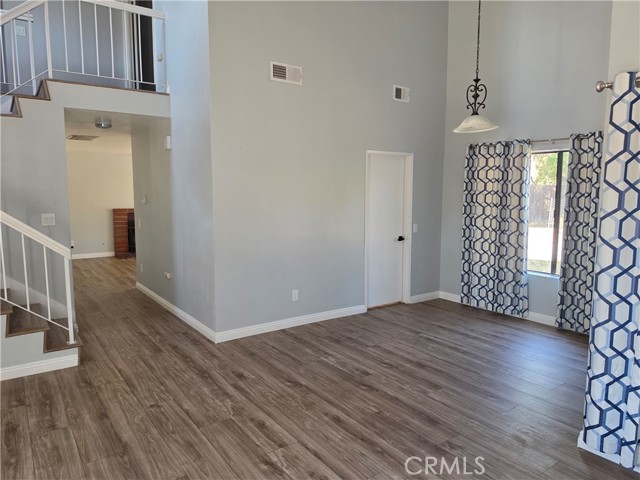 Detail Gallery Image 3 of 17 For 24420 Carman, Moreno Valley,  CA 92551 - 3 Beds | 2/1 Baths