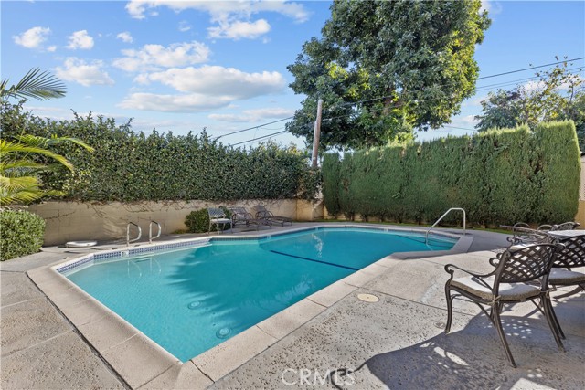 Detail Gallery Image 16 of 20 For 4430 Noble Ave #208,  Sherman Oaks,  CA 91403 - 2 Beds | 2 Baths