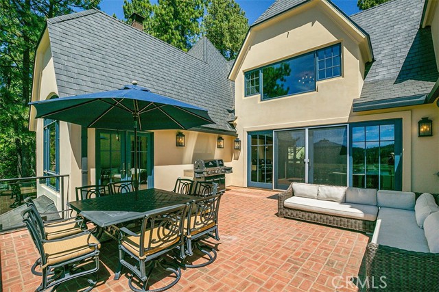 28087 North Shore Road, Lake Arrowhead CA: https://media.crmls.org/medias/fecb7268-cf27-400a-8be2-ada5ef105ecb.jpg