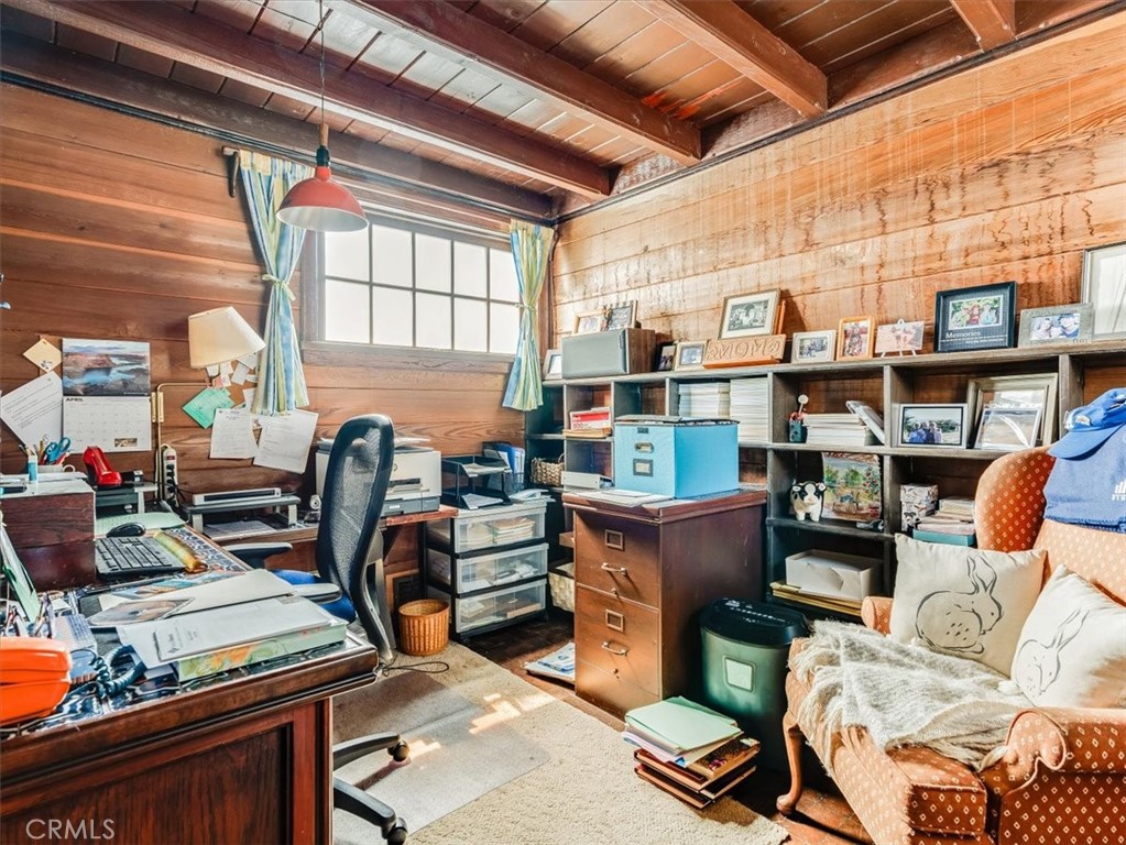 https://media.crmls.org/medias/fecc3f74-dab5-4212-98c3-793f30062a41.jpg?preset=X-Large