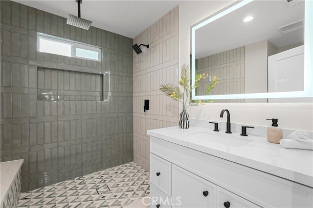 23401 Anza Ave, Torrance CA: https://media.crmls.org/medias/fecd01f9-0947-4bf5-ad93-04eec2ecf0ff.jpg