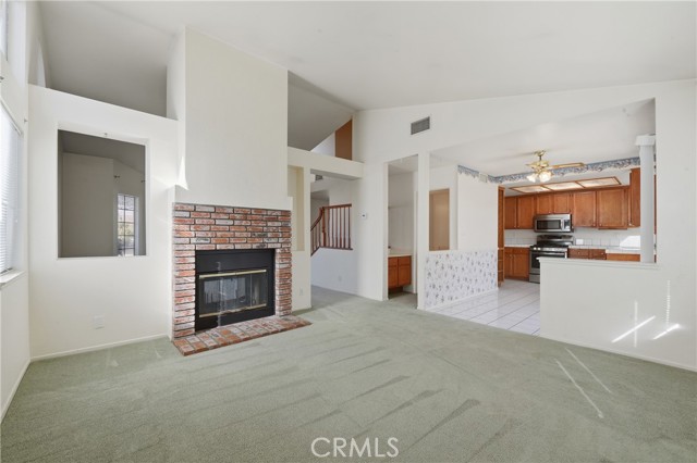 Detail Gallery Image 6 of 43 For 39364 Harvard, Palmdale,  CA 93551 - 4 Beds | 3 Baths