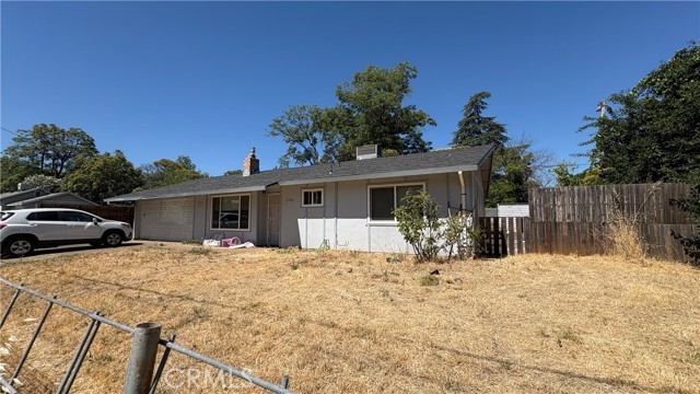 2732 Spencer Avenue, Oroville CA: https://media.crmls.org/medias/fecdba90-3910-491c-8543-f2b3d69237ed.jpg