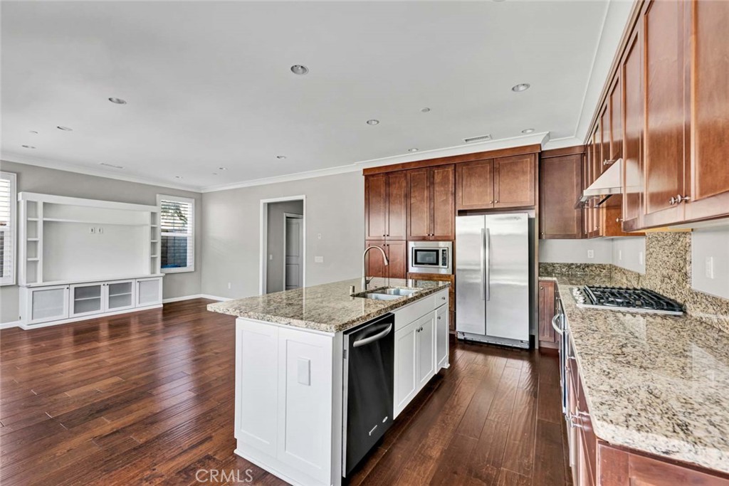 MLS #OC25248388 image #12