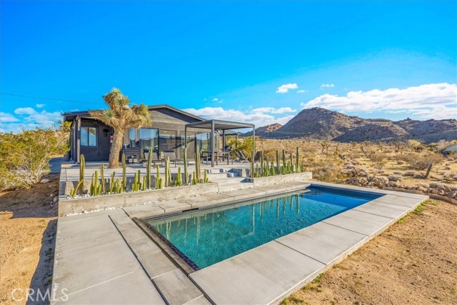 8729 Rock Haven Road, Joshua Tree CA: https://media.crmls.org/medias/fece5d04-b0a9-4aa6-9ecc-be52e8f66ce5.jpg