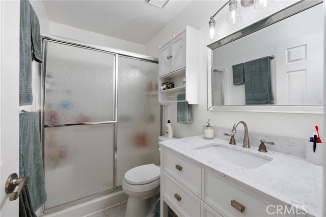 Image 16 of 40 For 18865 Nandina Avenue