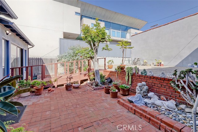 4104 The Strand, Manhattan Beach, California 90266, 3 Bedrooms Bedrooms, ,2 BathroomsBathrooms,Residential,Sold,The Strand,SB21240143