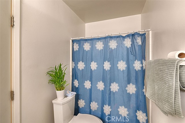 Detail Gallery Image 13 of 71 For 2121 E Almont Ave, Anaheim,  CA 92806 - – Beds | – Baths