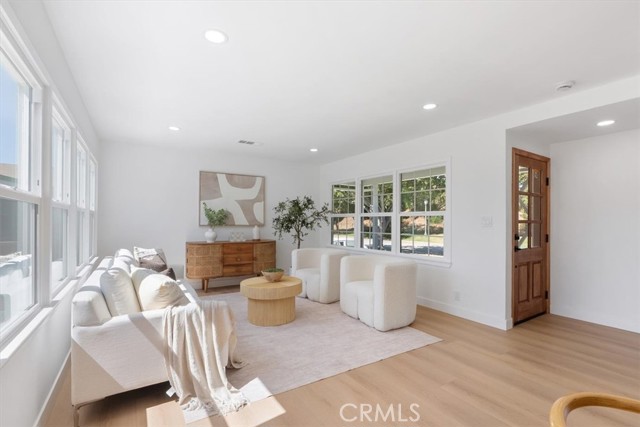 Front Image Thumbnail for CRPW26126463