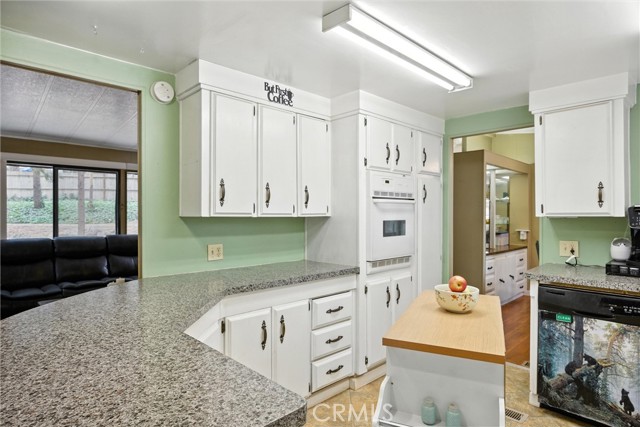 6595 Grandview Avenue, Magalia CA: https://media.crmls.org/medias/fed210da-f983-4012-bd13-7e998d57d28c.jpg