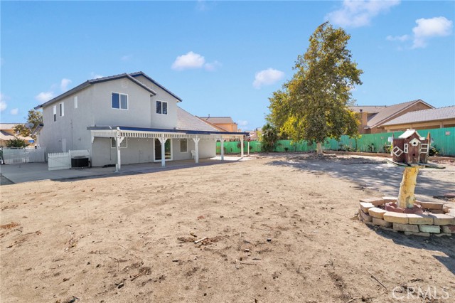 13446 Dover Lane, Victorville CA: https://media.crmls.org/medias/fed2c958-ce83-4bd8-8bd5-2bdfadb01822.jpg