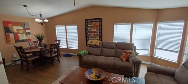 Detail Gallery Image 6 of 52 For 20806 Gridley Road #68,  Lakewood,  CA 90715 - 3 Beds | 2 Baths
