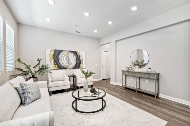 1097 Delpy View, Vista CA: https://media.crmls.org/medias/fed3ae02-affe-436b-84fd-3b2260835909.jpg