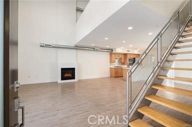 Detail Gallery Image 7 of 45 For 576 S Brea Bld, Brea,  CA 92821 - 2 Beds | 2/1 Baths