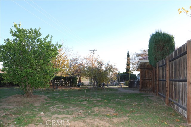 15742 Muscatel, Hesperia CA: https://media.crmls.org/medias/fed52df3-83d7-4537-92ea-21904b96ce3b.jpg