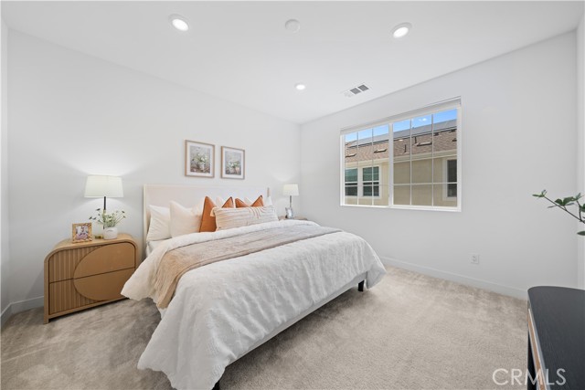 1042 N Anaheim Blvd, Anaheim CA: https://media.crmls.org/medias/fed5bded-dbec-47db-91f4-28cc84377dee.jpg