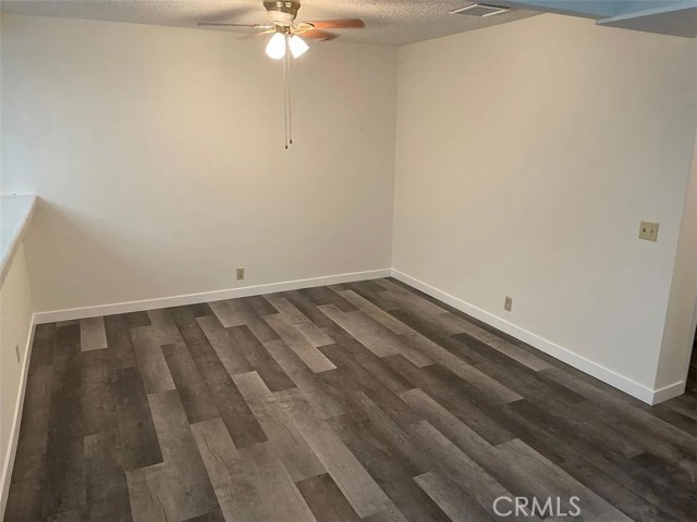 Detail Gallery Image 12 of 15 For 16255 Devonshire St #57,  Granada Hills,  CA 91344 - 3 Beds | 2 Baths