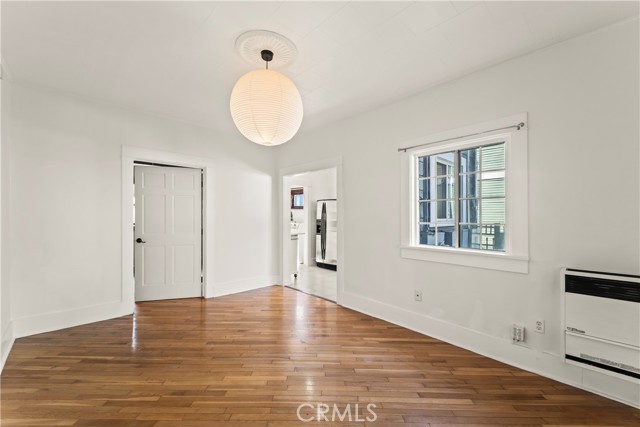 Detail Gallery Image 3 of 15 For 1069 Laguna Ave, Echo Park,  CA 90026 - 1 Beds | 1 Baths