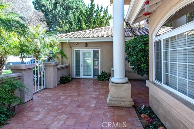Detail Gallery Image 3 of 34 For 7361 via Vista, Riverside,  CA 92506 - 5 Beds | 3/1 Baths