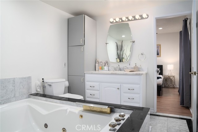 Detail Gallery Image 45 of 70 For 10660 Melvin Ave, Porter Ranch,  CA 91326 - 5 Beds | 3/1 Baths