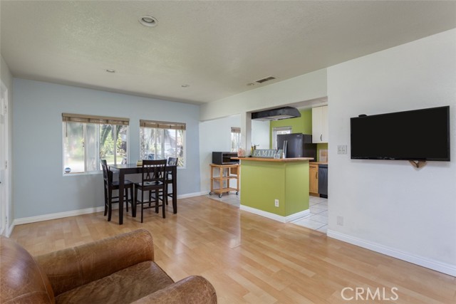 Detail Gallery Image 11 of 24 For 1953 Federal Ave, Costa Mesa,  CA 92627 - 3 Beds | 1 Baths