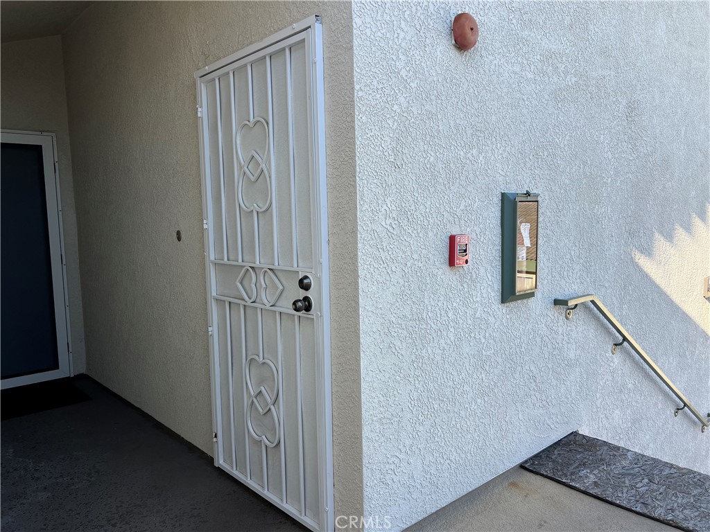 https://media.crmls.org/medias/fed915c1-11e2-470f-ae63-51fe1f8c8533.jpg?preset=X-Large
