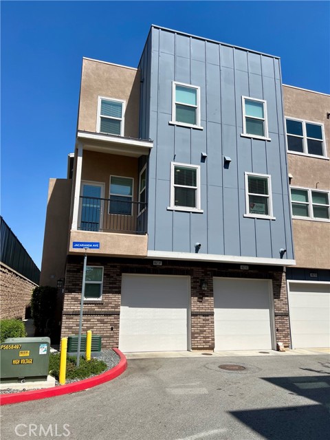 Detail Gallery Image 4 of 13 For 8823 Jacaranda #F,  Montclair,  CA 91763 - 1 Beds | 1/1 Baths